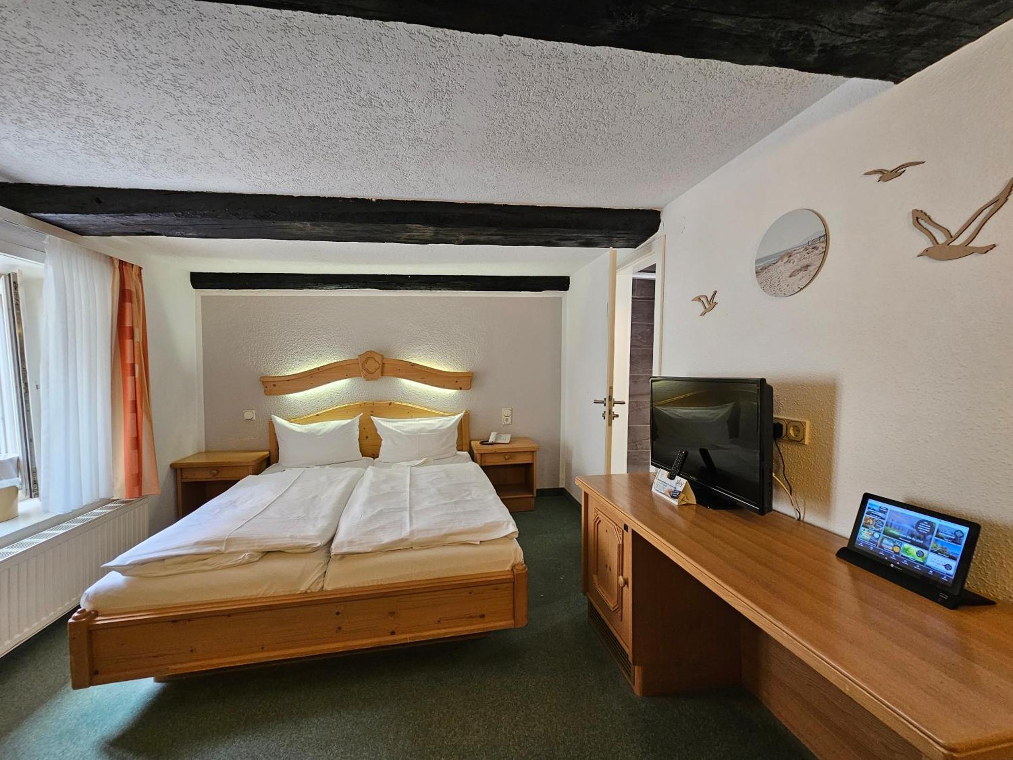 Hotel Am Markt & Brauhaus Stadtkrug Ueckermunde Ngoại thất bức ảnh
