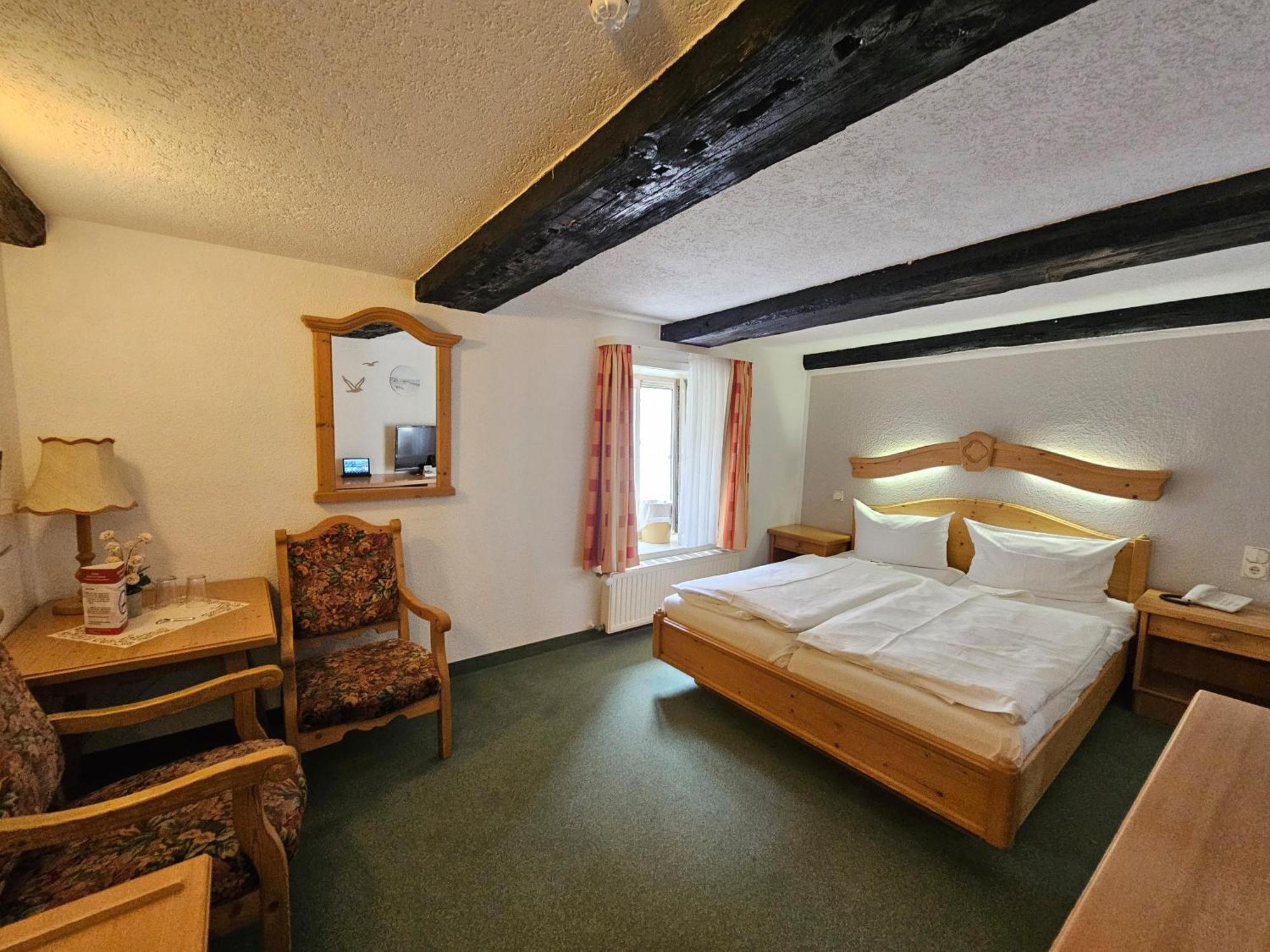 Hotel Am Markt & Brauhaus Stadtkrug Ueckermunde Ngoại thất bức ảnh