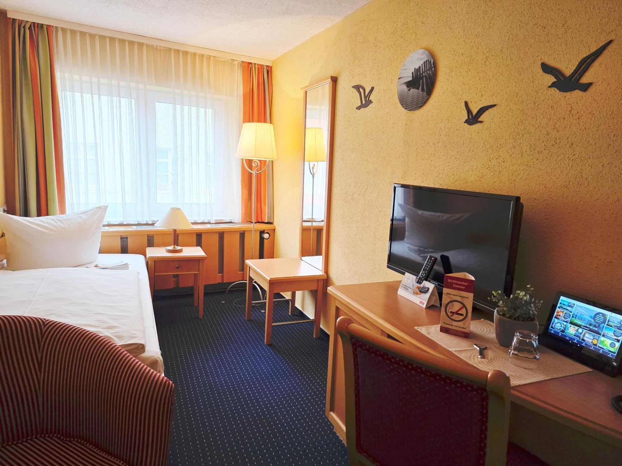 Hotel Am Markt & Brauhaus Stadtkrug Ueckermunde Ngoại thất bức ảnh