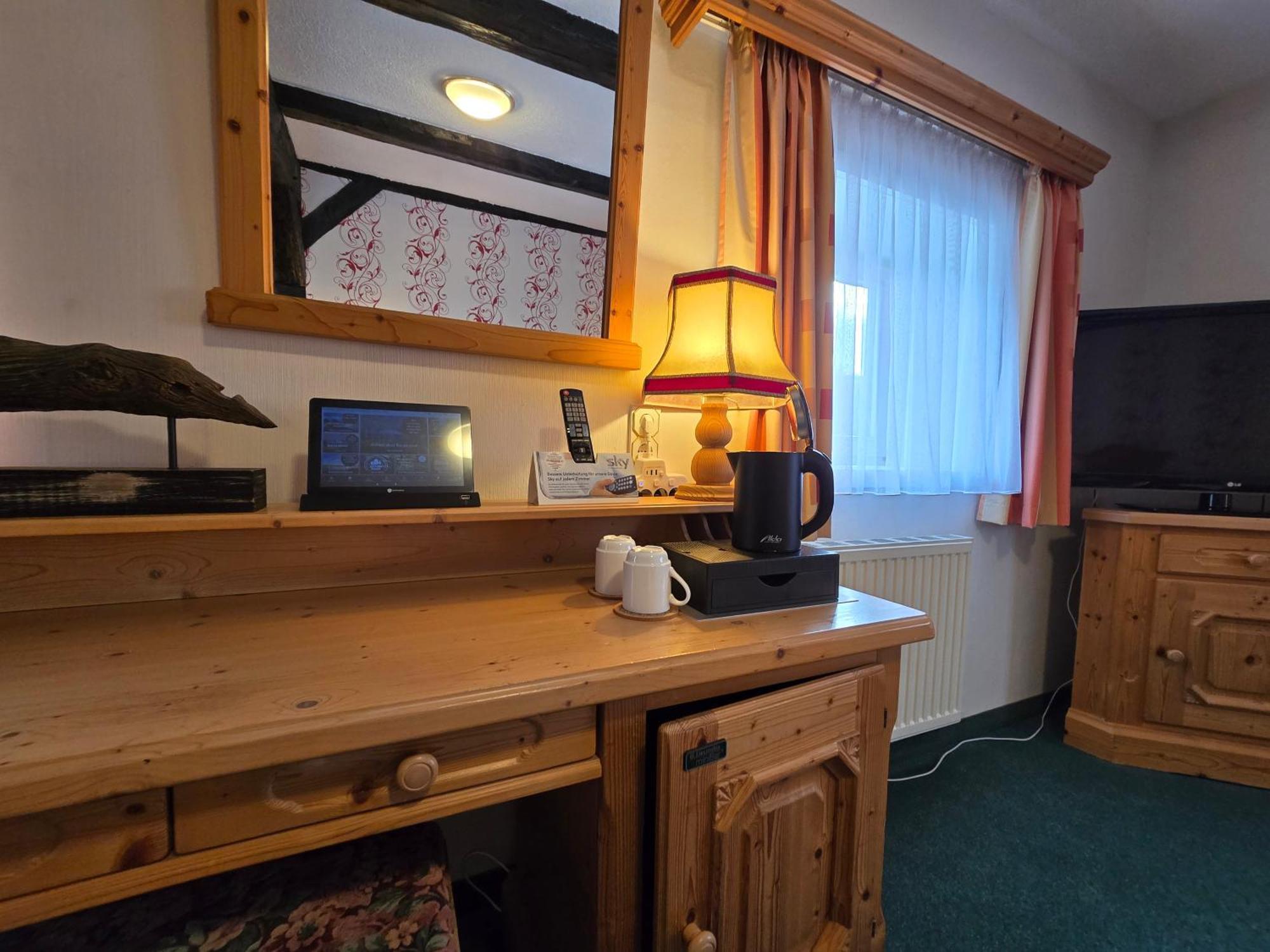 Hotel Am Markt & Brauhaus Stadtkrug Ueckermunde Ngoại thất bức ảnh